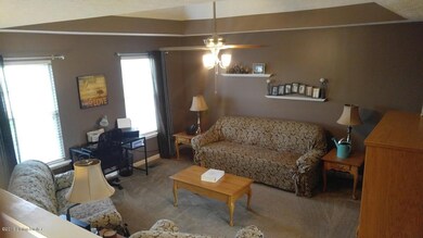 319 Gentry Crossings Blvd, Mount Washington, KY 40047 - photo 2