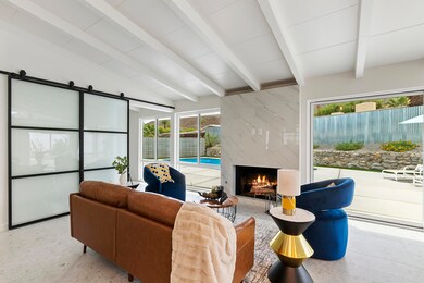 018_Living Room