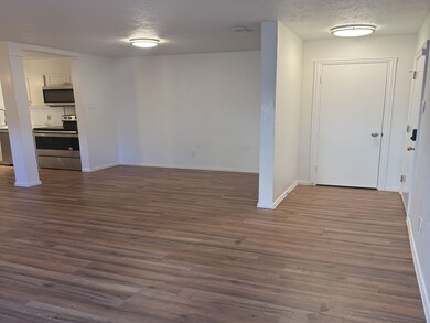 2627 Douglas Ave unit 115, Dallas, TX 75219 - photo 4