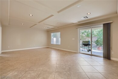 8440 Summers Ranch Ct, Las Vegas, NV 89139 - photo 4