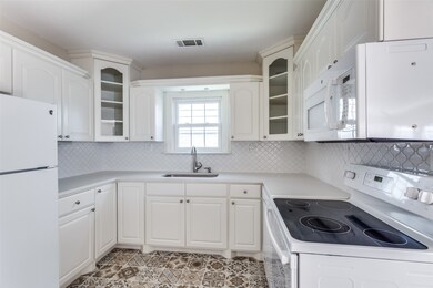 2502 Hillside Dr, Dallas, TX 75214 - photo 5