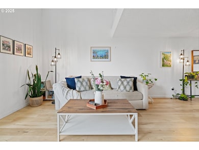 6535 SW Canyon Ct, Portland, OR 97225 - photo 5