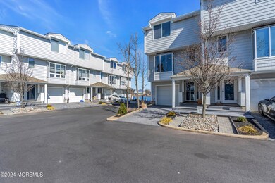 165 Riddle Ave., #8