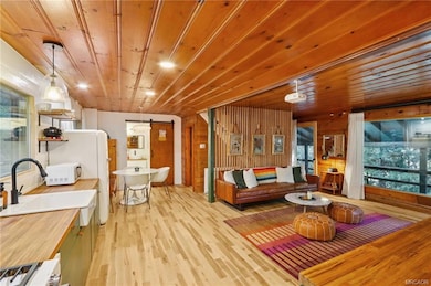 606 Crest Estates Dr, Lake Arrowhead, CA 92352 - photo 4