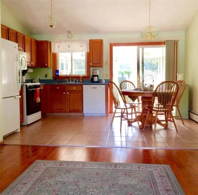 37 Atlantic Ave, West Warwick, RI 02893 - photo 4