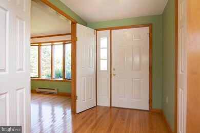 521 Firefly Dr, Eldersburg, MD 21784 - photo 2