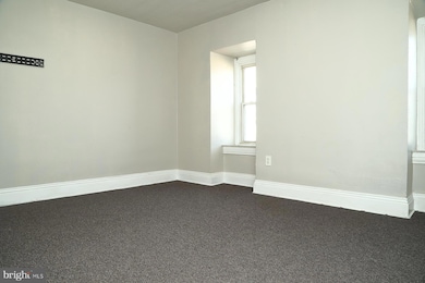 690 E Philadelphia St, York, PA 17403 - photo 5