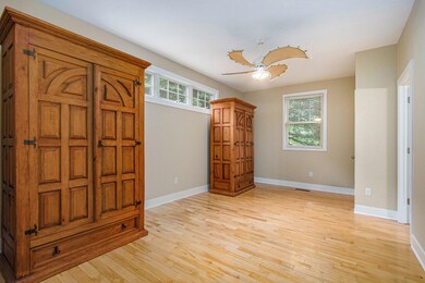 1 Pond Path Main Bedroom
