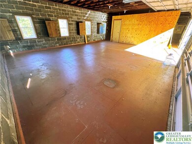 31 New St, Bangor, PA 18013 - photo 2