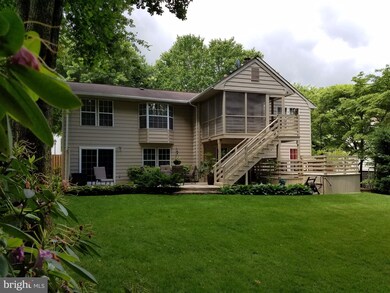 12214 Guinevere Rd, Glenn Dale, MD 20769 - photo 3