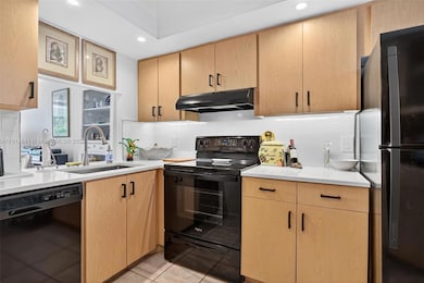 Kitchen Bright & Updated