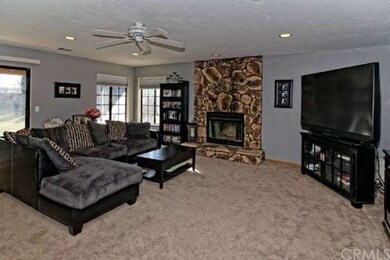 18085 Sunburst Rd, Victorville, CA 92392 - photo 7