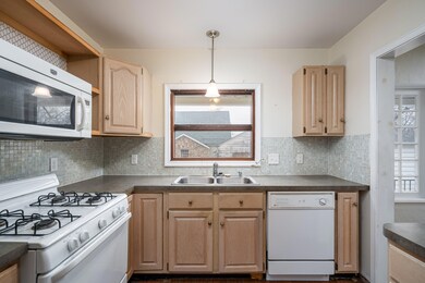 814 Burke-13