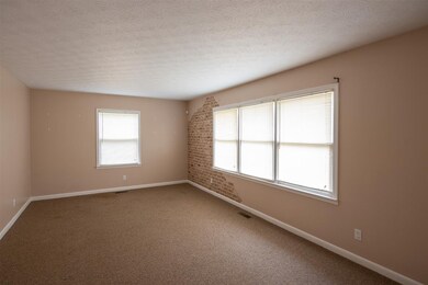 505 Pineridge Dr, Hopkinsville, KY 42240 - photo 2