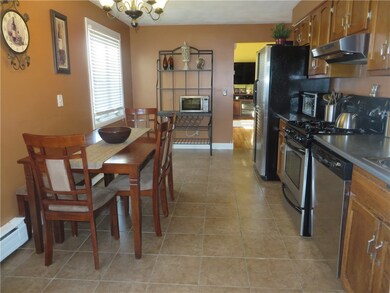 58 Manning Dr, Riverside, RI 02915 - photo 3