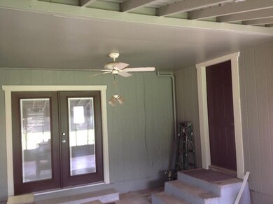 503 W Burbank St, Fredericksburg, TX 78624 - photo 7