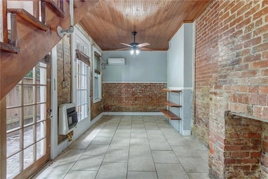 1121 Thalia St unit 3, New Orleans, LA 70130 - photo 4