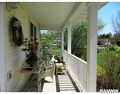 1315 16th Ave E, Menomonie, WI 54751 - photo 2