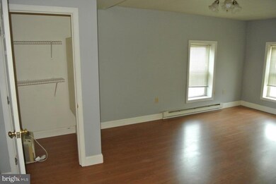147 E Main St unit 3RD FLOOR, Mechanicsburg, PA 17055 - photo 4