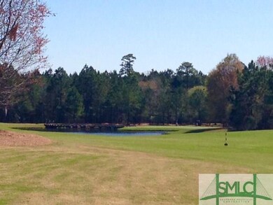 Another photo of the island green.