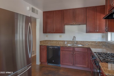 004_Kitchen