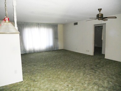 Split floor plan with great room