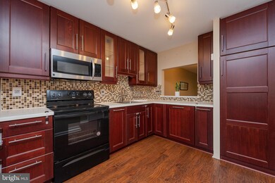 9845 Softwater Way, Columbia, MD 21046 - photo 2