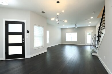105 E 44th St unit A, Houston, TX 77018 - photo 3