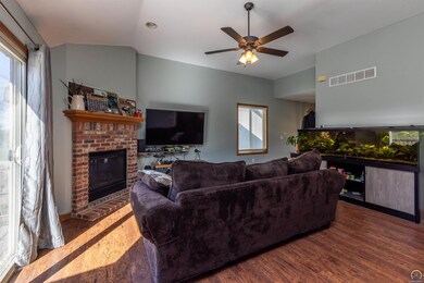 905 N Gunnison Way, Lawrence, KS 66049 - photo 5