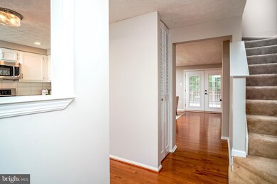 9662 Glendower Ct, Laurel, MD 20723 - photo 2