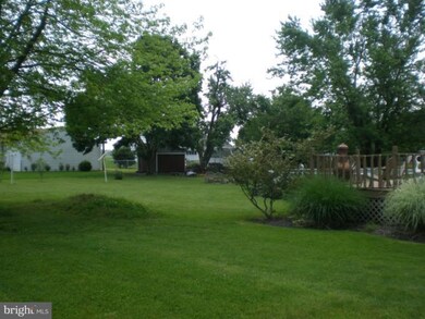 12152 Malissa Dr, Greencastle, PA 17225 - photo 5