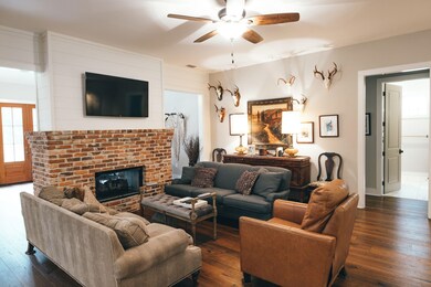 15210 Mahan Dr, Tallahassee, FL 32309 - photo 5