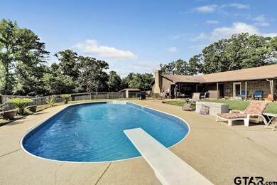 10537 Creek Bend Dr, Tyler, TX 75707 - photo 5