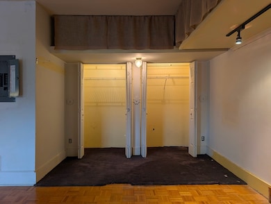 Kimball Towers unit 819, Springfield, MA 01103 - photo 3