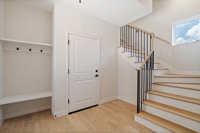 2206 Lou Ellen Ln unit B, Houston, TX 77018 - photo 4