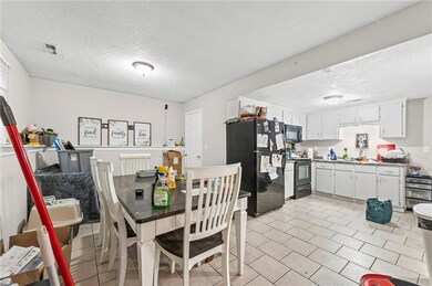 725 Chestnut St, Leavenworth, KS 66048 - photo 6