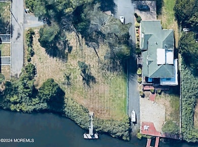 9 Manahassett Park Dr, Long Branch, NJ 07740 - photo 3