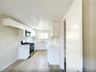 44739 3rd St E, Lancaster, CA 93535 - photo 6