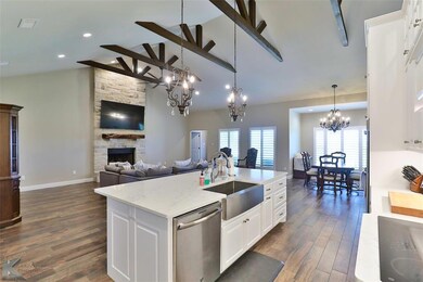 218 El Camino Ct, Abilene, TX 79602 - photo 7