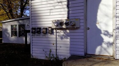 202 N Wiggs St, Griffith, IN 46319 - photo 5