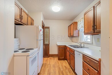 1333 11th Ave S, Fargo, ND 58103 - photo 5