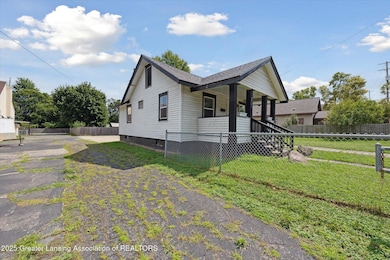 2011 S Martin Luther King jr Blvd, Lansing, MI 48910 - photo 2