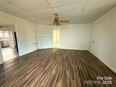 309 Spring St, Union, SC 29379 - photo 4