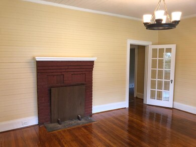 627 West St, Pittsboro, NC 27312 - photo 2