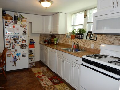 26 Valley Rd unit B, Cos Cob, CT 06807 - photo 3