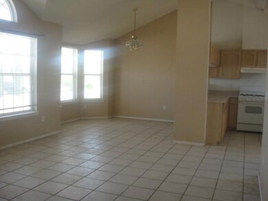 14604 Alcon Dr, Horizon City, TX 79928 - photo 5