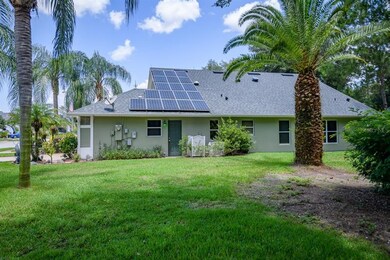 South facing side enjoys no neighbors ... 