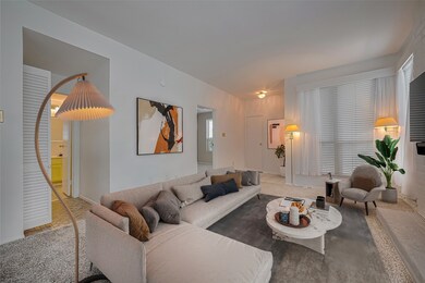 The extraordinary space is bathed in an abundance