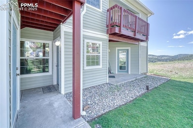 Entrance with storage shed