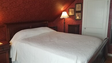 48 Pleasant St, Essex Junction, VT 05452 - photo 5